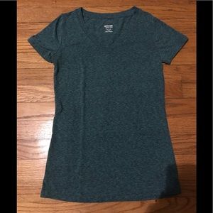 Mossimo women’s short sleeve v-neck, Size XS